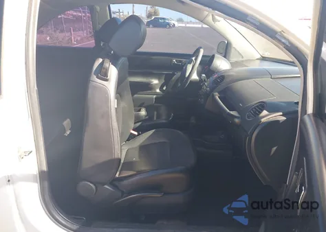 2010 Volkswagen New Beetle 2.5L z USA, uszkodzony, nr VIN 3VWPG3AG3AM014932